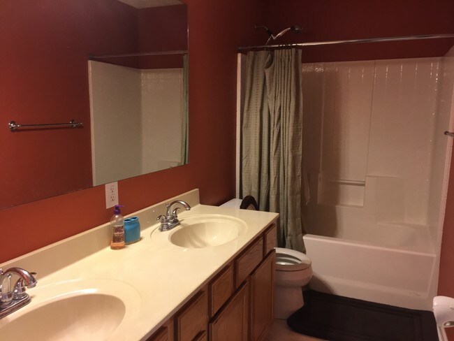 Second bathroom - 12126 Limestone Dr