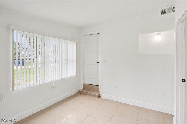 Foto del edificio - 89 Cabana Ave