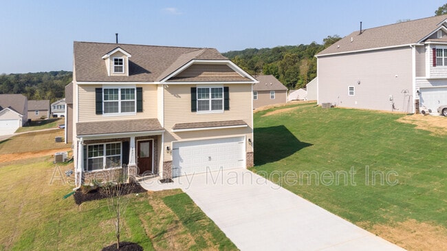 Foto del edificio - 4831 Birchcrest Ln