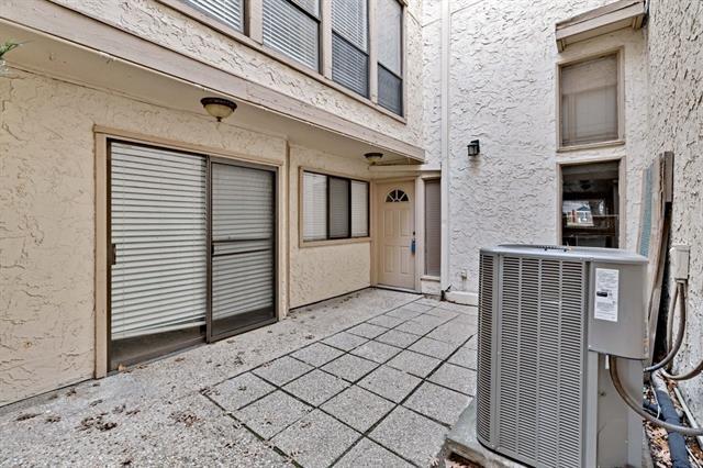 Foto del edificio - 26 Oakbrook Dr