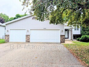 Building Photo - 940 Jefferson Ln