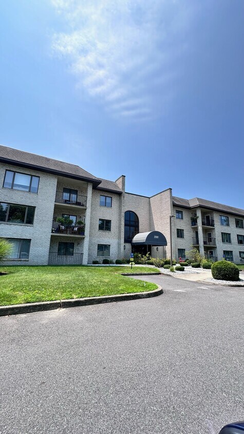 Foto principal - 2105 Dolphin Ave
