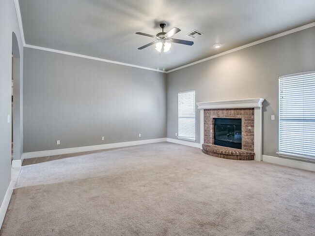 Building Photo - Cul-de-sac Lot- Deer Creek Schools- 4 Bedr...