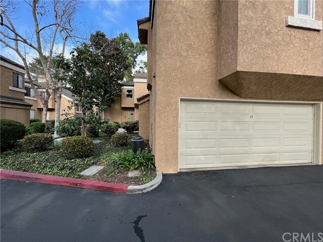 Primary Photo - 7911 Woodlake Dr