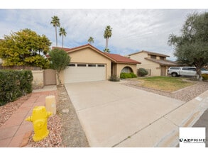 Building Photo - 1610 E Windjammer Way