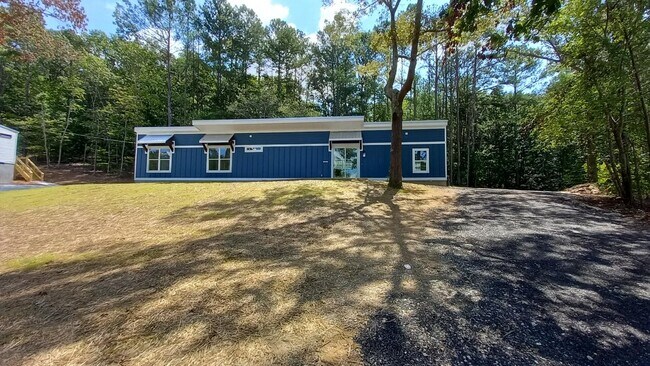 Foto del edificio - 1089 Long Hollow Rd