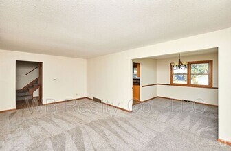 Building Photo - 601 34th St