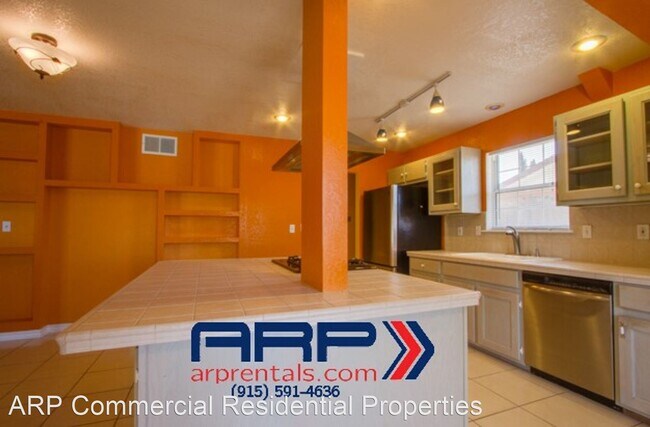 Foto del edificio - 3 br, 2 bath House - 1535 LOU GRAHAM ST