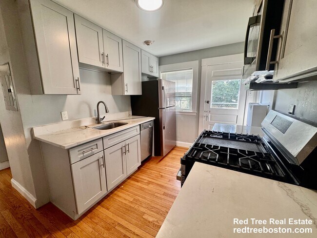 Photo - 4907 Washington St. Unit 1L Apartment