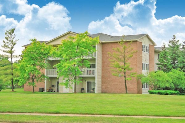 Apartment In Livonia