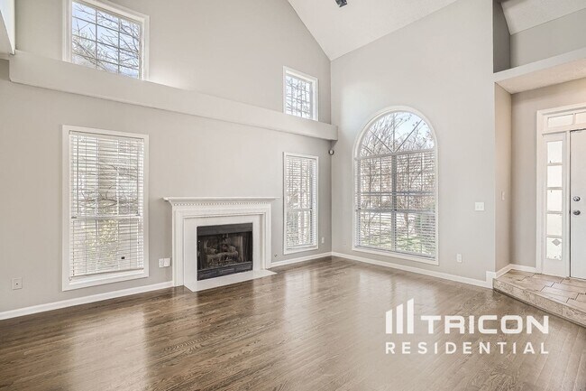 Building Photo - 210 Boca Ciega Ct