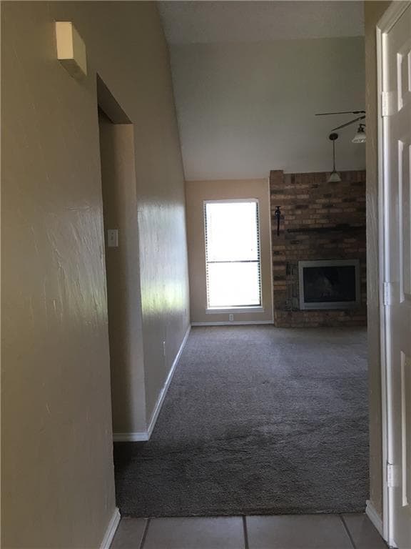 Building Photo - 617 Parkview Dr