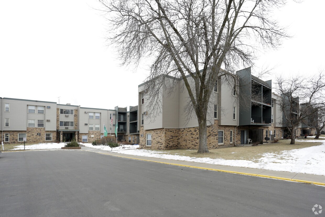 At The Lake Rentals Plymouth, MN