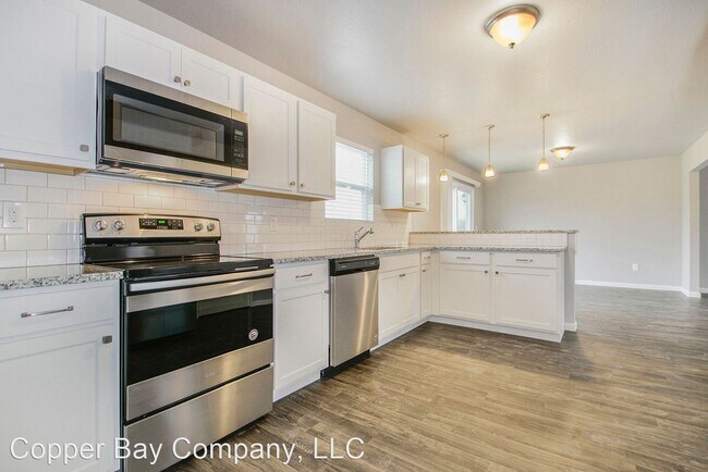 Building Photo - 4 br, 2.5 bath House - 3481 Hidden Cove Lane