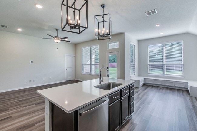 Building Photo - 129 Cara Cir