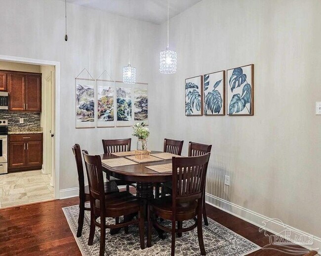 Foto del edificio - 8881 Bellawood Cir