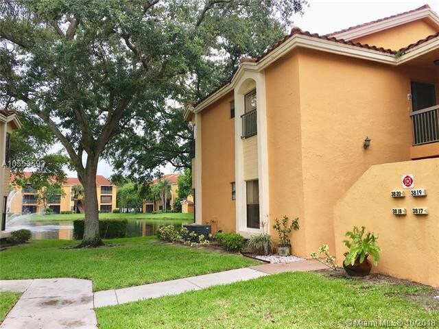 Building Photo - 3818 Coral Tree Cir