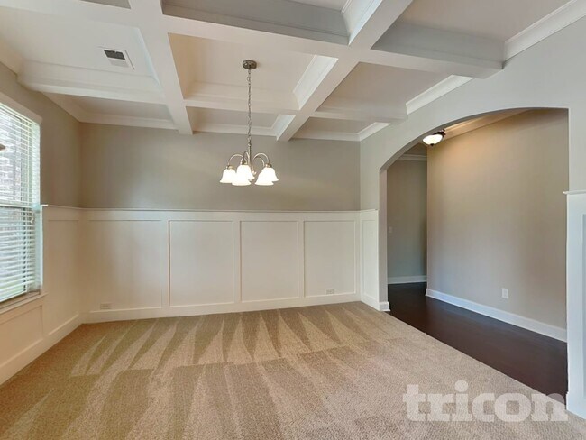 Building Photo - 2921 Canyon Glen Way