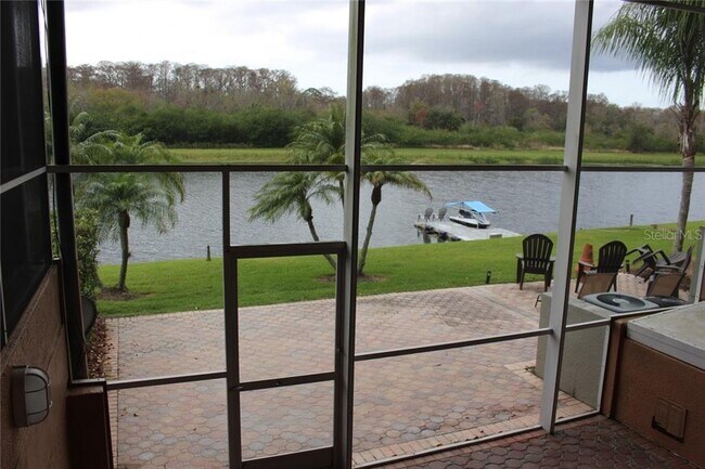 Building Photo - 1590 Lago Vista Blvd