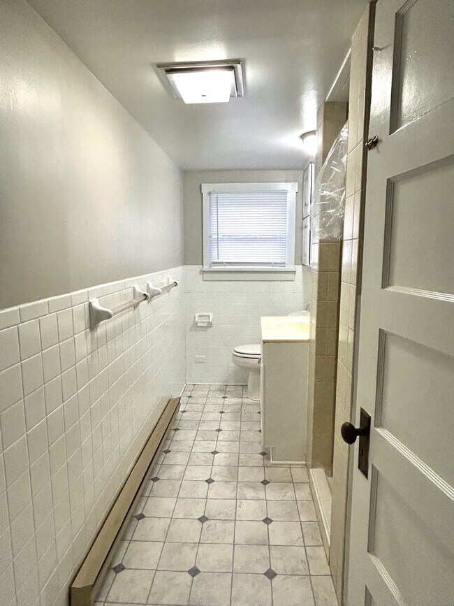 Foto del edificio - 445 Bryarly Rd