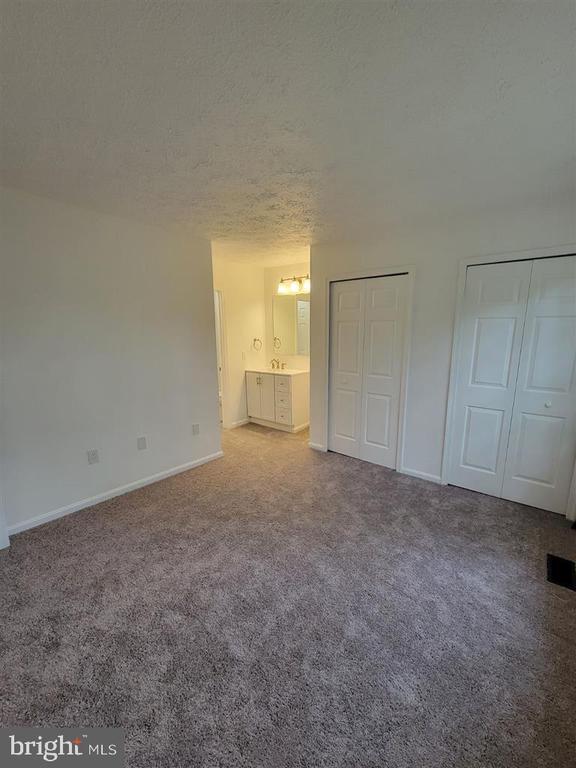 Building Photo - 6009 Red Wolf Pl