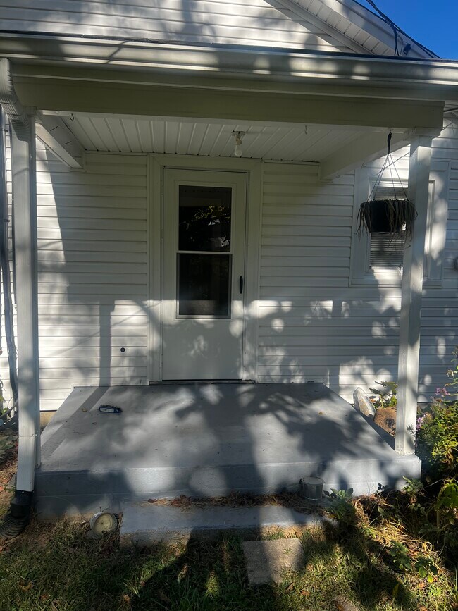 116 W Rickert Ave, Dickson, TN 37055 House Rental in Dickson, TN