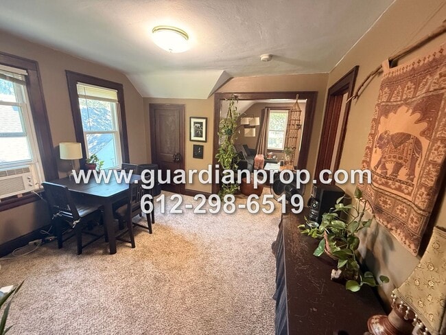 Foto del edificio - 1333 W James Ave