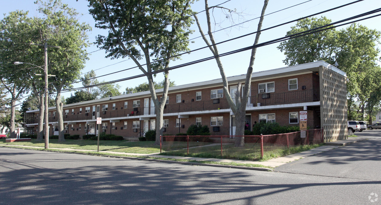 Primary Photo - Sterling Estates