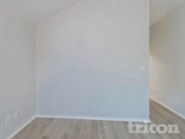 Foto del edificio - 4703 Topaz Ln