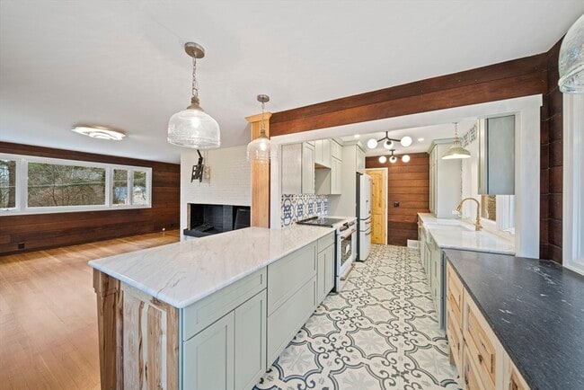 Foto del edificio - 12 Sabrina Farm