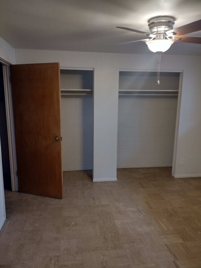 Foto del edificio - 9750 McDowell Pl