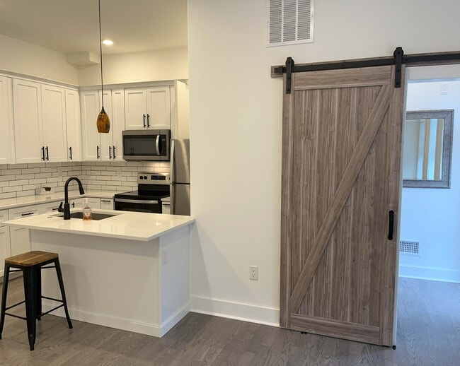 Building Photo - 3680 Indian Queen Ln