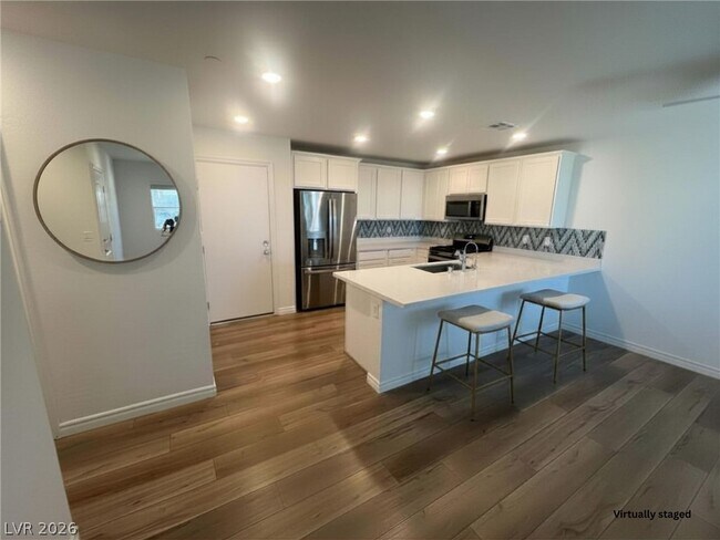 Foto del edificio - 6212 Rathbone St