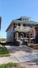 Building Photo - 4555 Seebaldt St