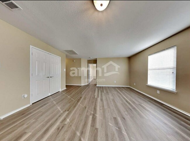 Foto del edificio - 3845 Cane River Rd