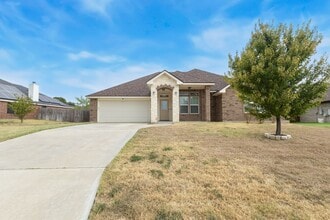 Building Photo - 207 Black Walnut Ct