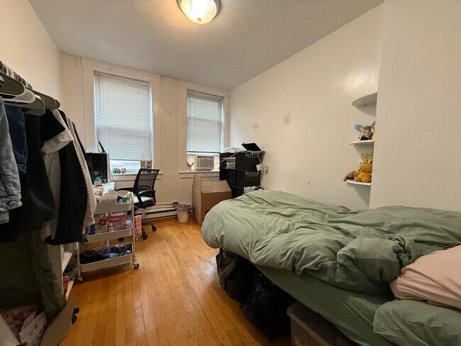 Foto del edificio - 168 Endicott St