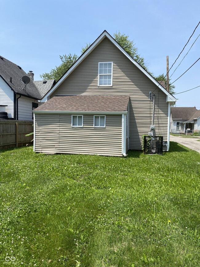 Building Photo - 2133 Webb St