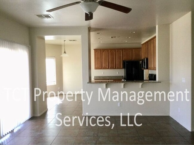 Foto del edificio - Beautiful 4 Bedroom Home in Johnson Ranch!