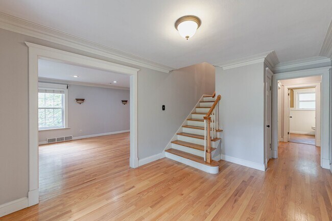 Building Photo - 8859 Rock Forest Dr