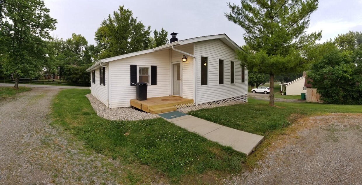 3281 Old 122 Rd, Waynesville, OH 45068 House Rental in Waynesville