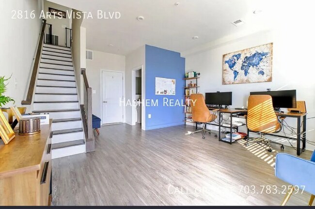 Foto del edificio - 2816 Arts Vista Blvd