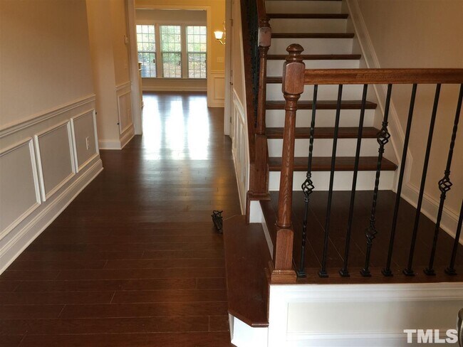 Foto del edificio - 321 Castle Rock Ln