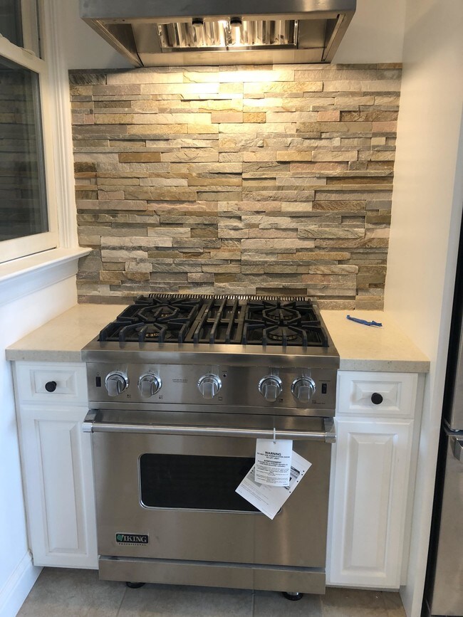 Building Photo - 1 bedroom in San Francisco CA 94114