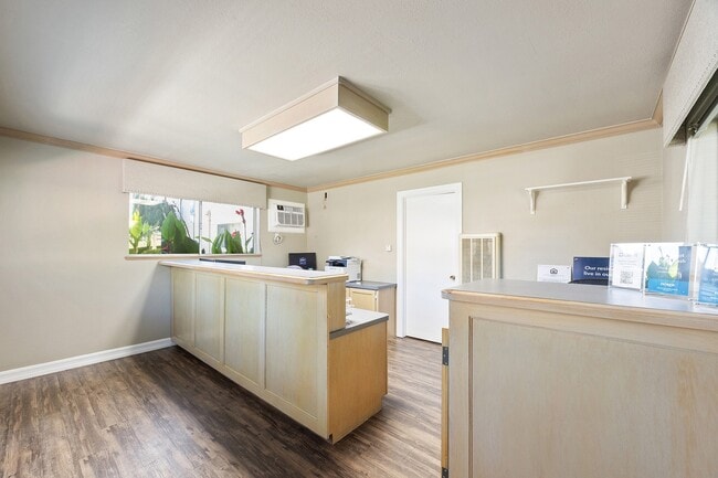 Building Photo - ReNew Arden