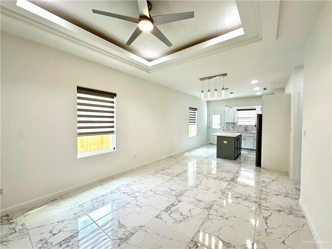 Foto del edificio - 2405 E San Andrea St