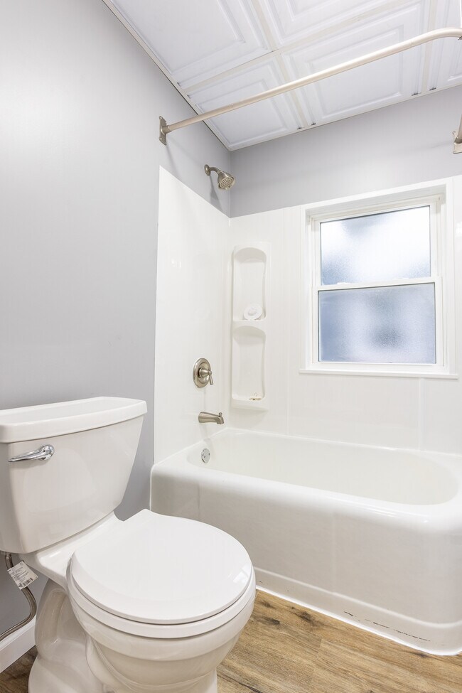 Foto del edificio - 1226 McNeilly Ave