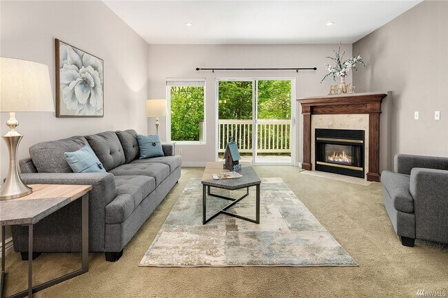 Building Photo - 6755 SE Cougar Mountain Way