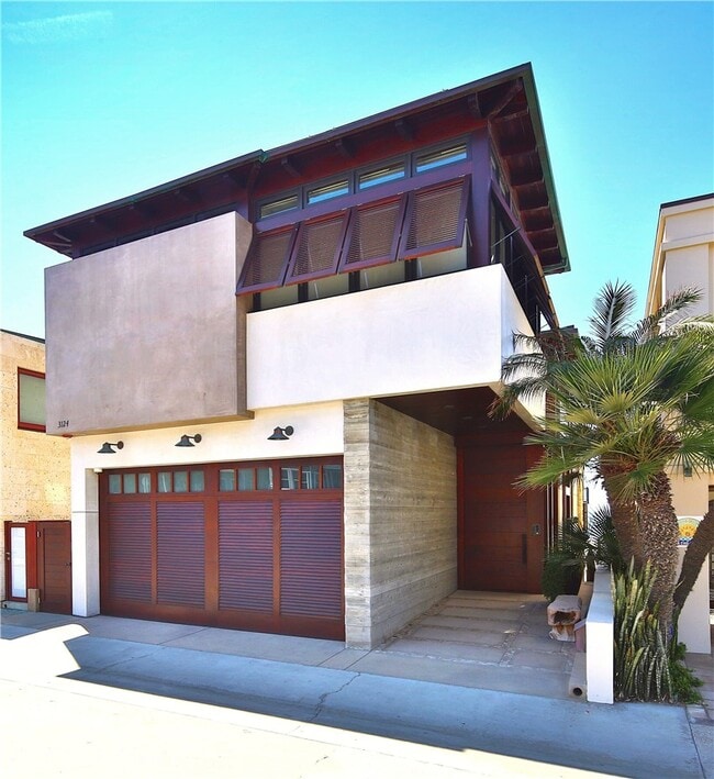 Building Photo - 3124 The Strand