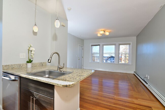 Foto del edificio - Great location! Updated 3 bedroom 1 Bathro...